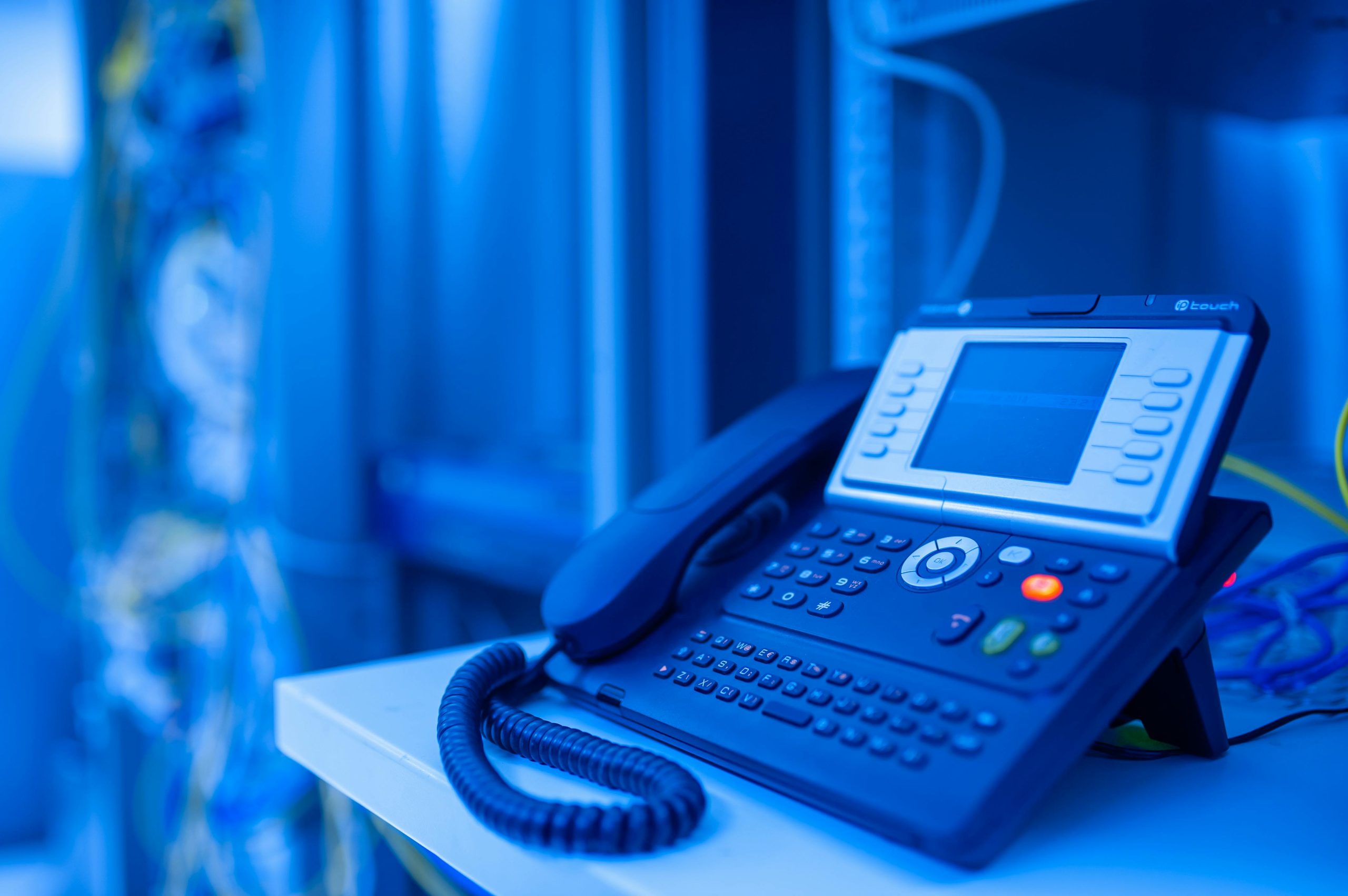 Switching from Avaya Cloud Office or RingCentral? You Can Keep Your Phones with Yabbit